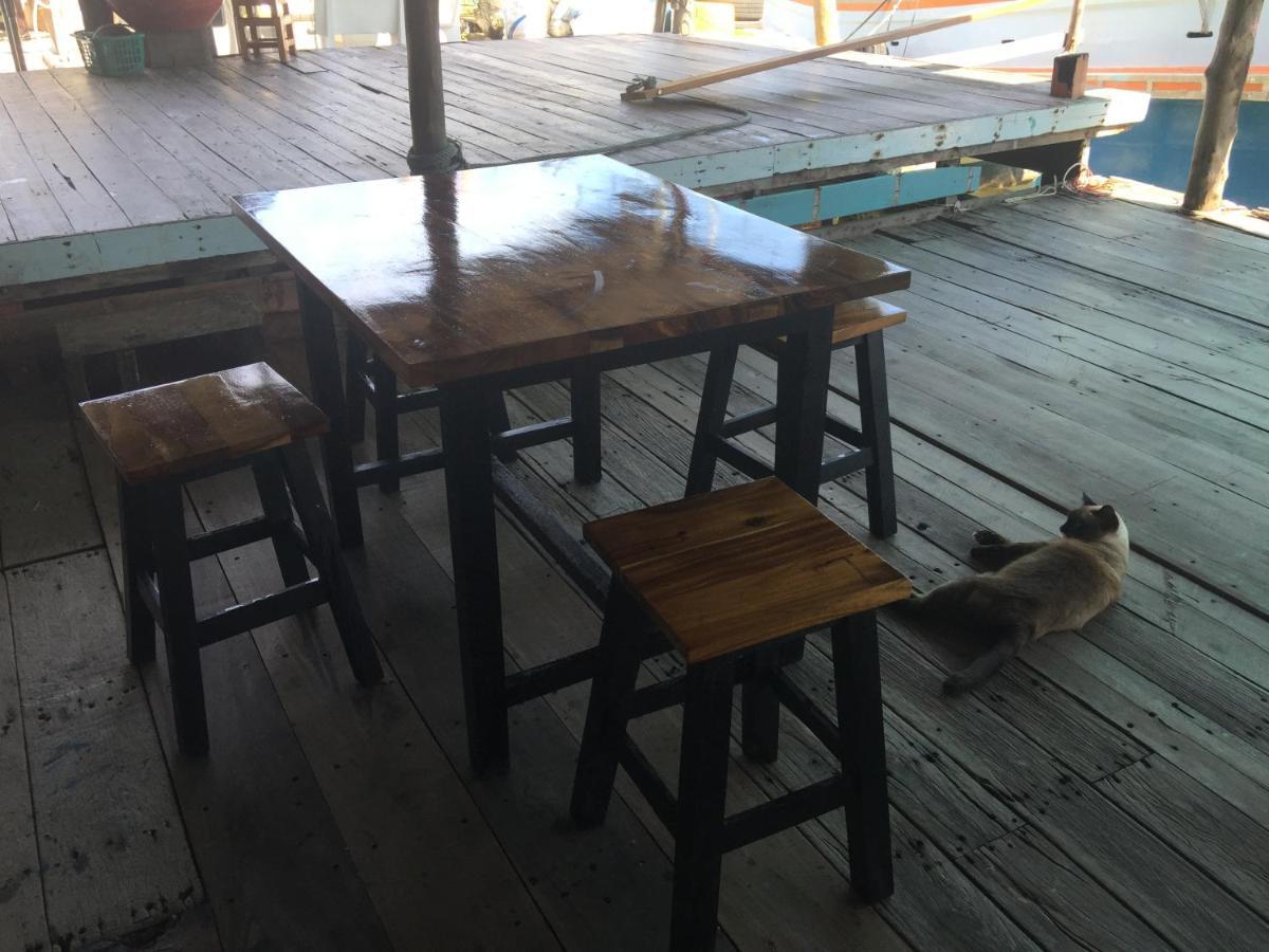Rub Lom Chom Klong Homestay Csumphon Kültér fotó
